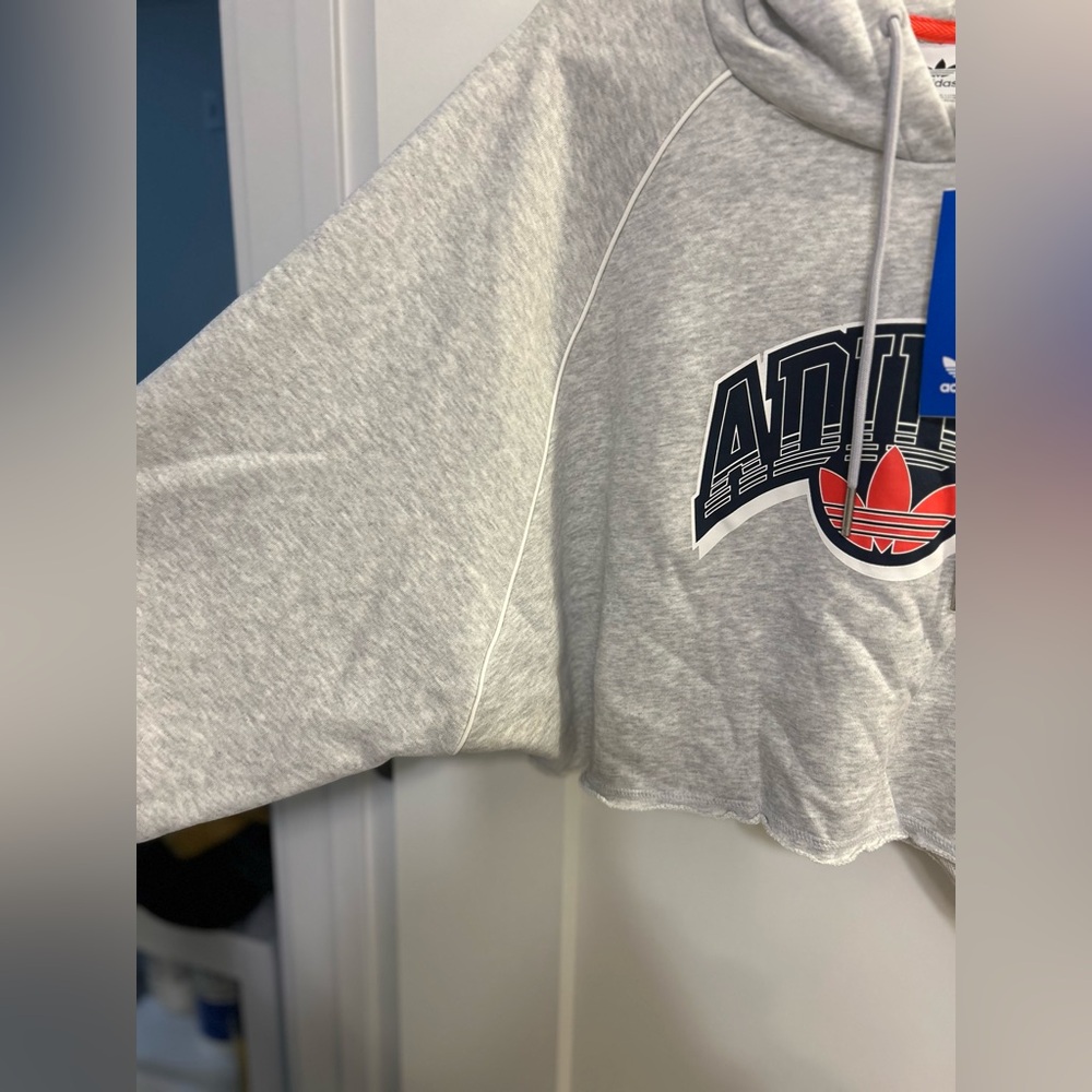 NWT Adidas Cropped Logo Hoodie - Picture 4 of 10